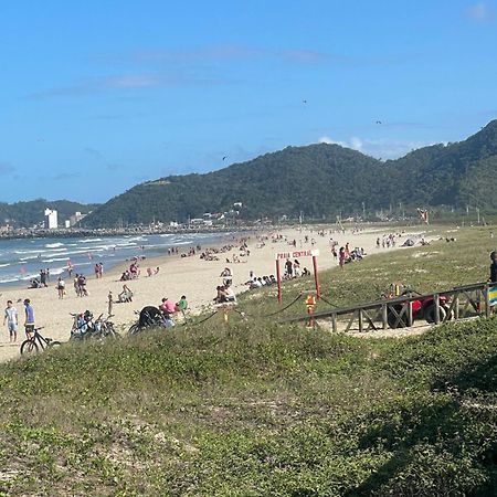 Casa De Praia Navegantes - 100 Metros Do Mar Kültér fotó